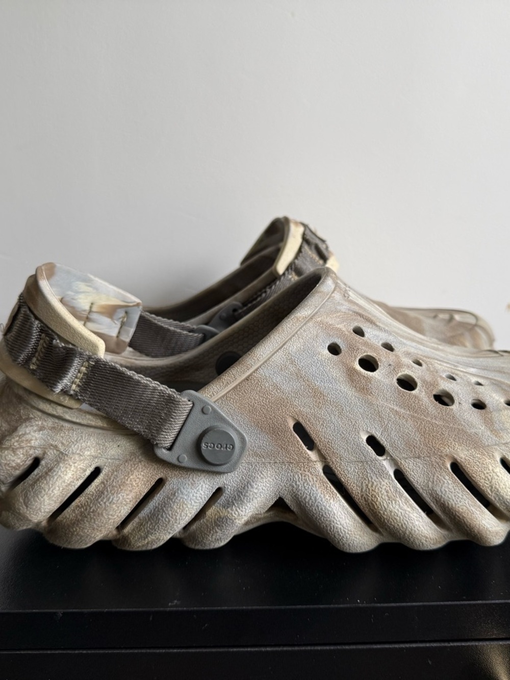 CROCS Cream and Gray Sculpted Vent Clog